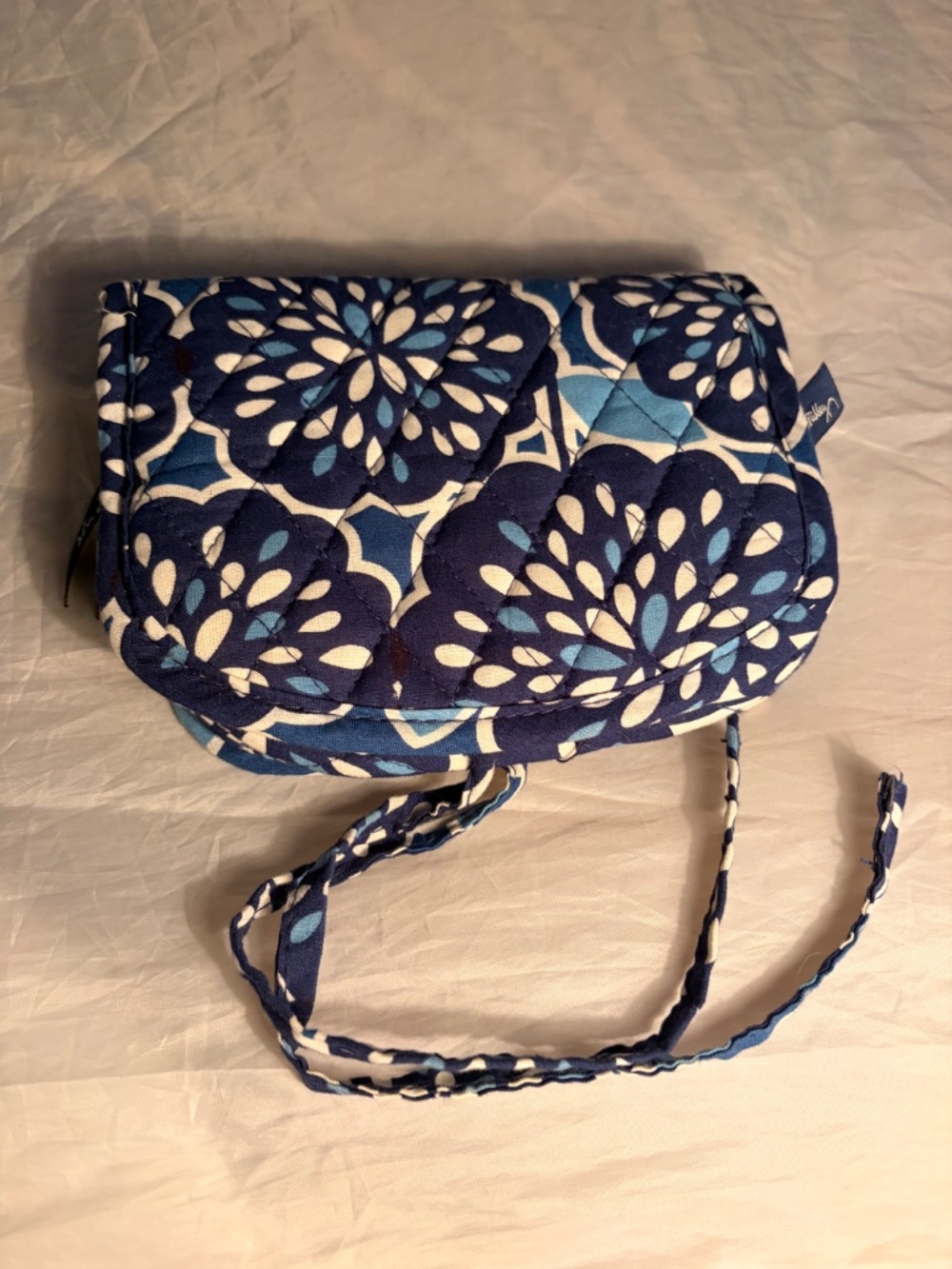 Vera Bradley Cosmetic Case Organizer with Zippers Petal Splash pattern - Picture 11 of 12